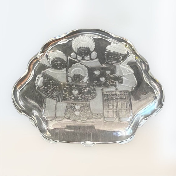 Crystal Etched Christmas Candy Dish - Picture 3 of 3